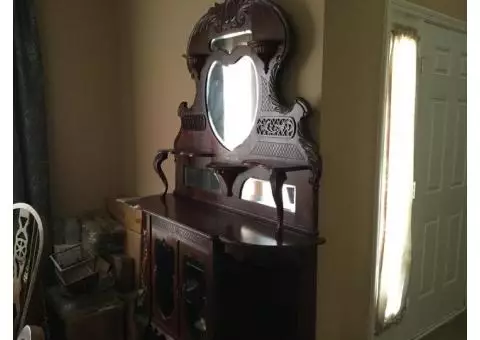 EARLY 1900'S CURIO CABINET